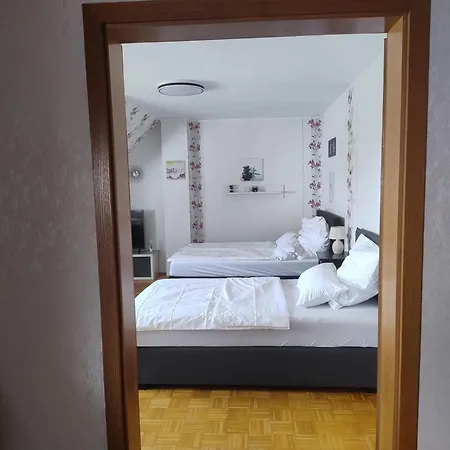 Geraeumiges Nahe Hannover Messe Apartment Pattensen