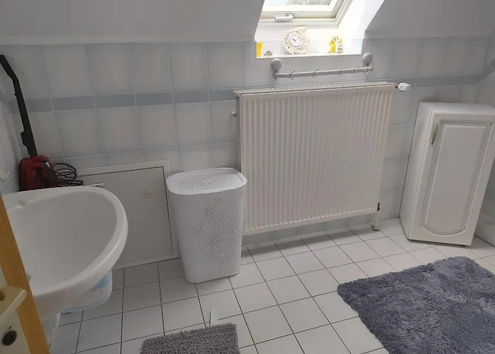 Geraeumiges Nahe Hannover Messe Appartement Pattensen (Hanover)